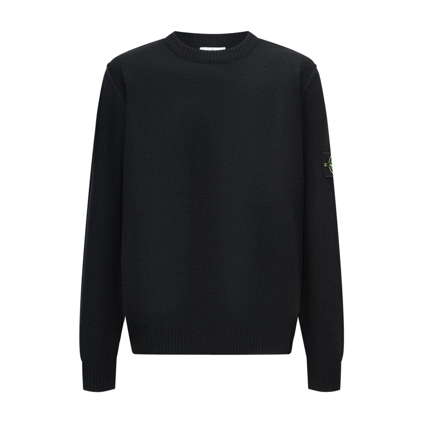 🅿️430 Stone Island Compass Round Neck Sweater (Black) The original version was purchased and developed for RMB 3,690. The fabric is made of 30% wool, 50% cotton, and 20% spandex. The arm embroidery logo is made of double-layer soft leather, with embroidery logo technology on the surface and embellishment with the brand logo. Comes with laser engraved metal buttons. Garment washing-fixing color-fixing pattern-removing wool impurities. This style is woven with a 7-needle imported machine, with knitted threads on the neck and hem, and embroidered logos on the arms to present the brand vision. Size:S-M-L-XL
